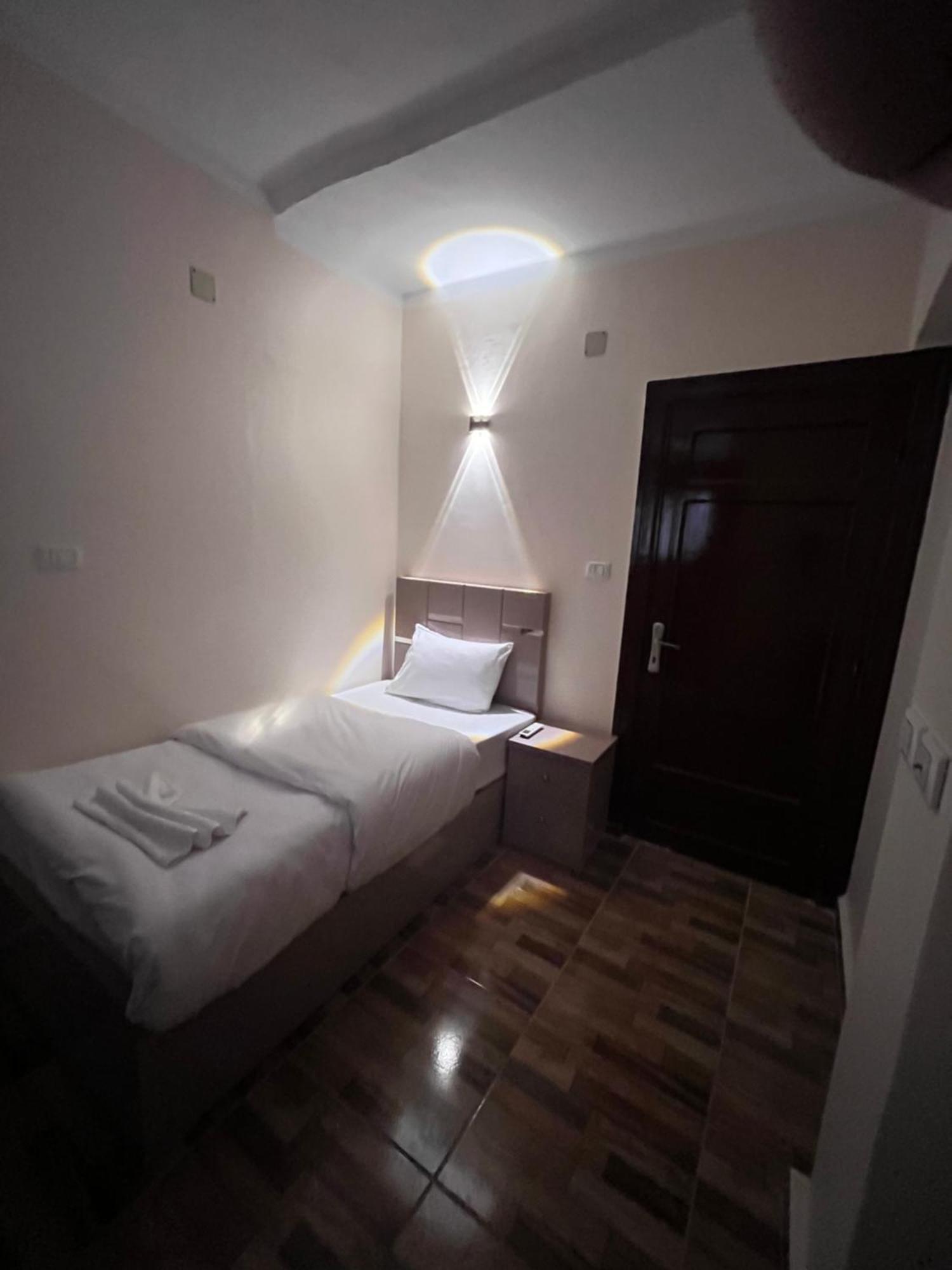 Albergue Casa *