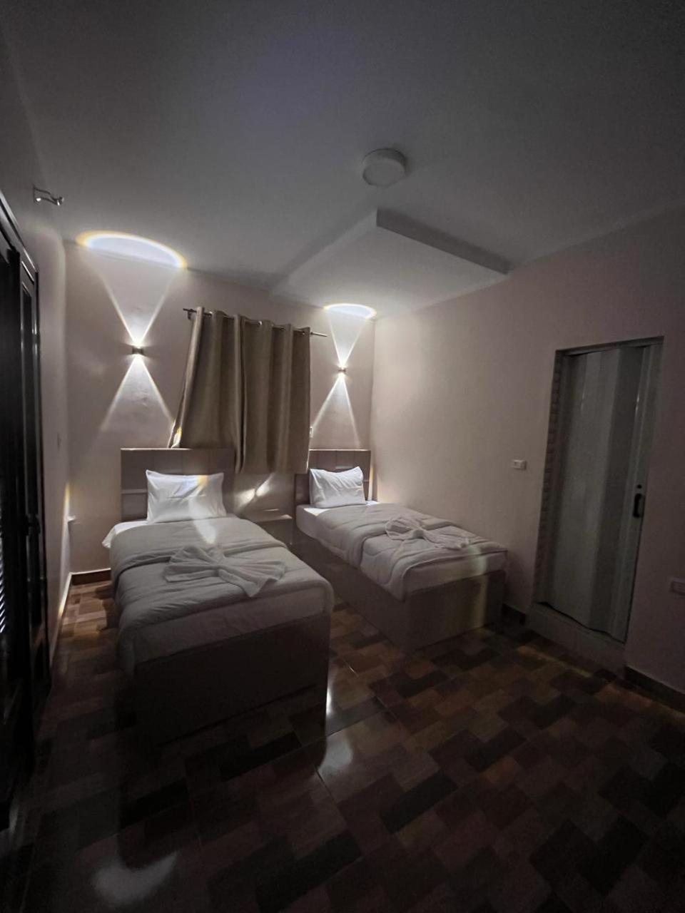 Casa * Cairo